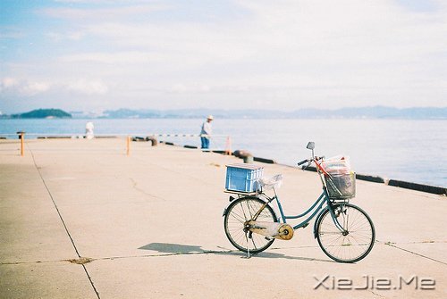 晚安心语:以一滴水的平静,面对波澜不惊的人生 (1)