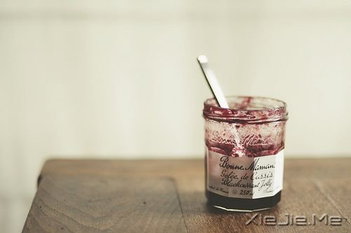 早安心语:谁不是一边受伤,一边学会坚强 (5)