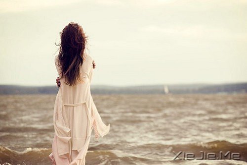 感人故事:你脚踩的地狱只是天堂的倒影,我唇角的故事也是时间的灰烬